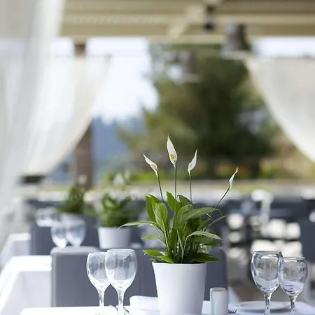מלון Mon Repos Palace - Adults Only Corfu (city)